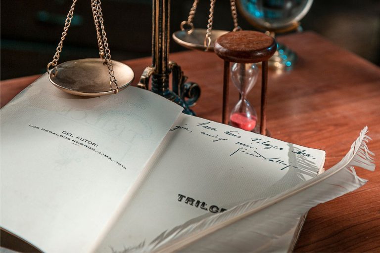 Diez joyas bibliográficas de la UNSAAC son declaradas Patrimonio Cultural de la Nación