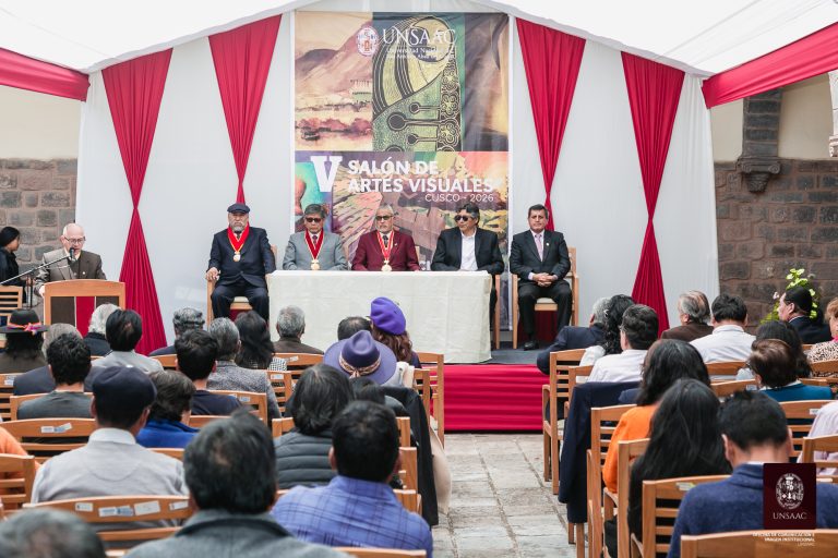 EL ARTE ANTONIANO LLENA LA CASA CONCHA: LA UNSAAC INAUGURA EL V SALÓN DE ARTES VISUALES