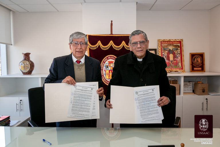 UNSAAC Y ARZOBISPADO DEL CUSCO SUSCRIBEN CONVENIO PARA FORTALECER LA FORMACIÓN INTEGRAL UNIVERSITARIA