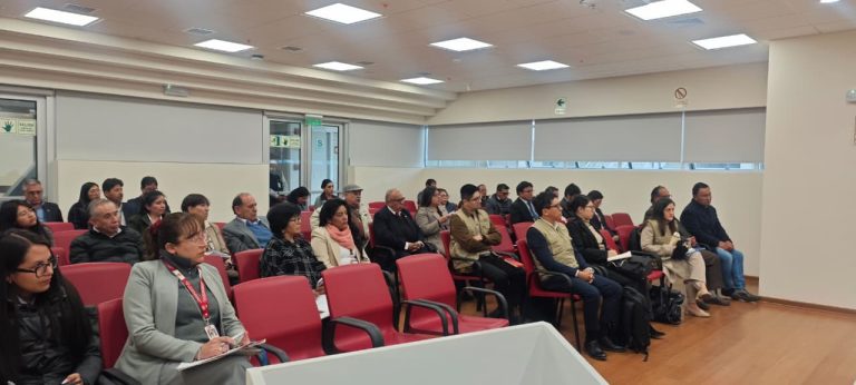 UNSAAC RECIBE VISITA DE LA SUNEDU